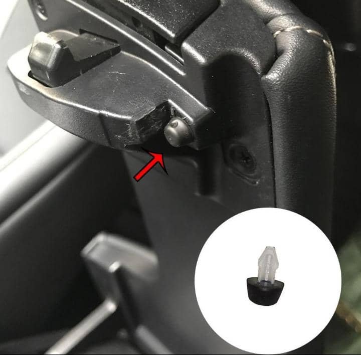 Pair of armrest clips for Vauxhall