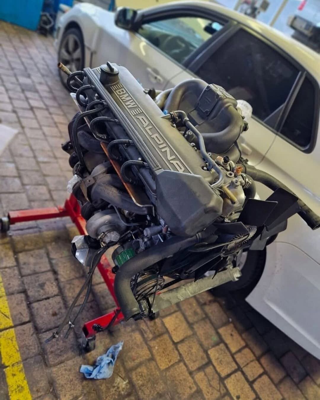 ALPINA B10 3.0 BiTurbo engine