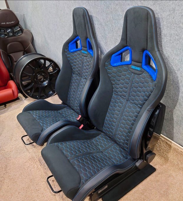 high-performance RECARO seats