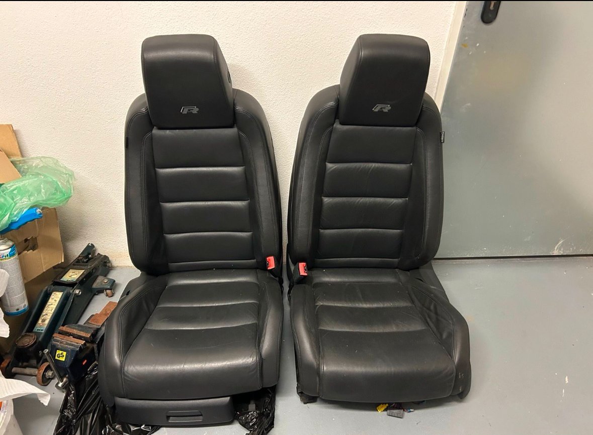 Original Golf 6R seats