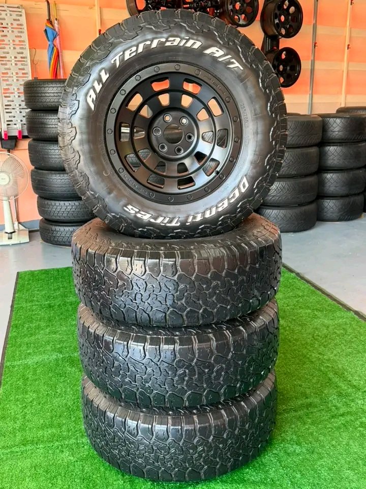 Pack of 4 Lenso rims with BFGoodrich All-Terrain T/A KO2 tires